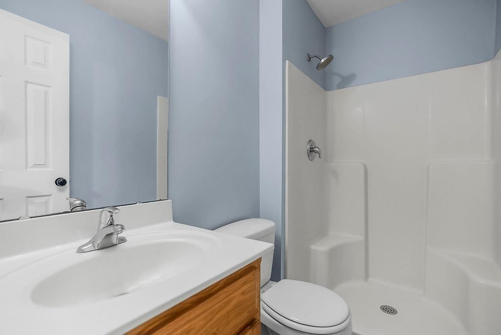 411 W 5th Street — photo 15