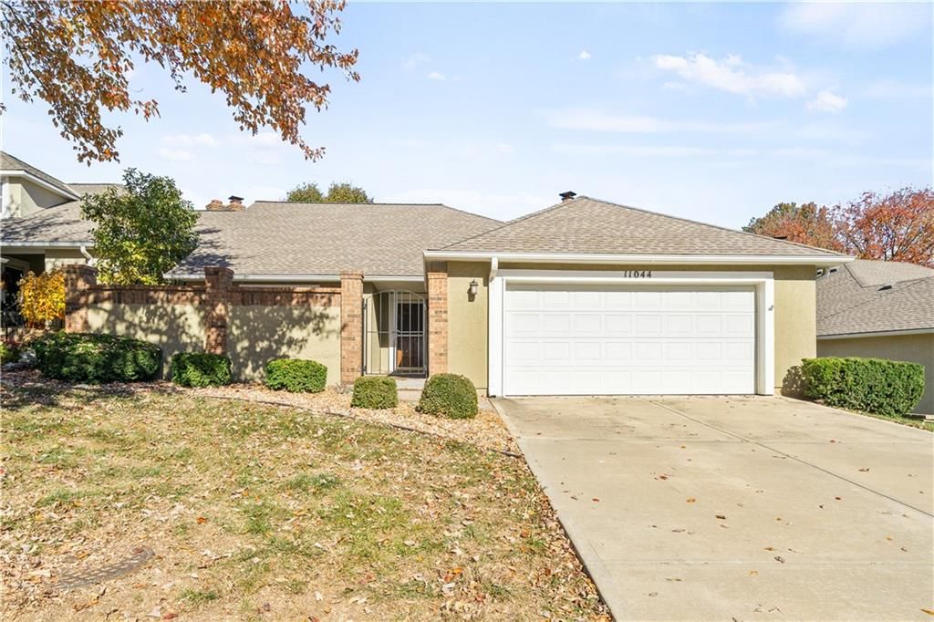 11044 W 97th Circle, Overland Park, KS