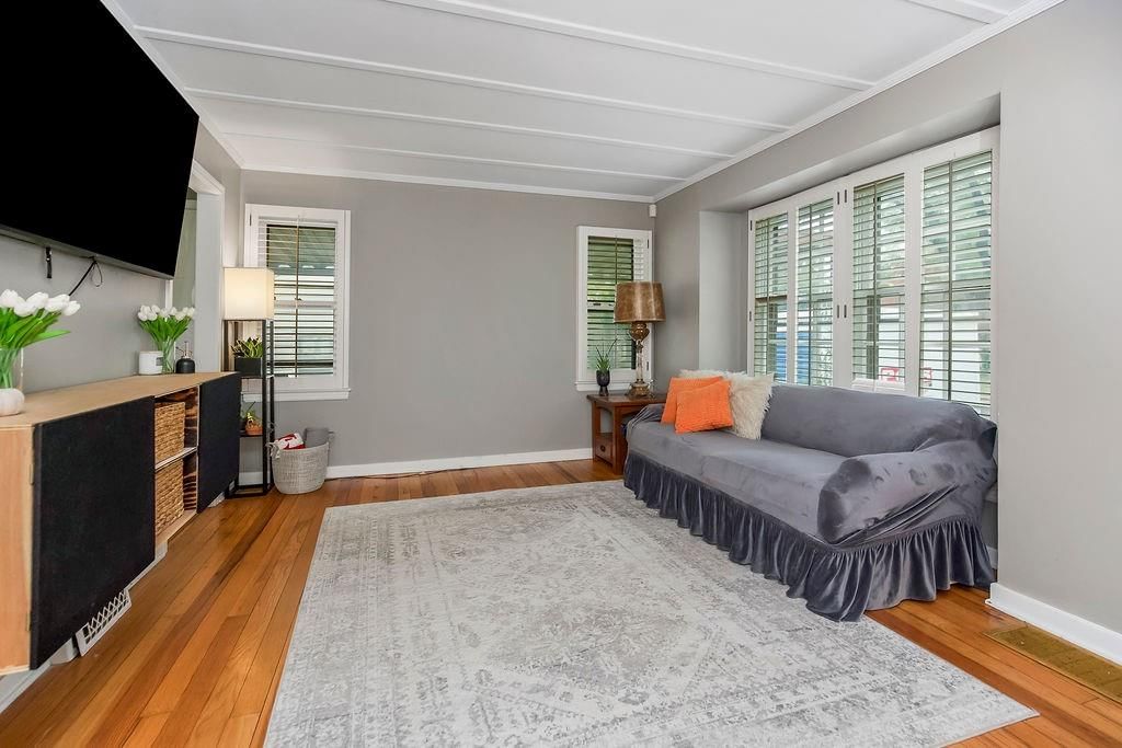 8304 Mercier Street — photo 11