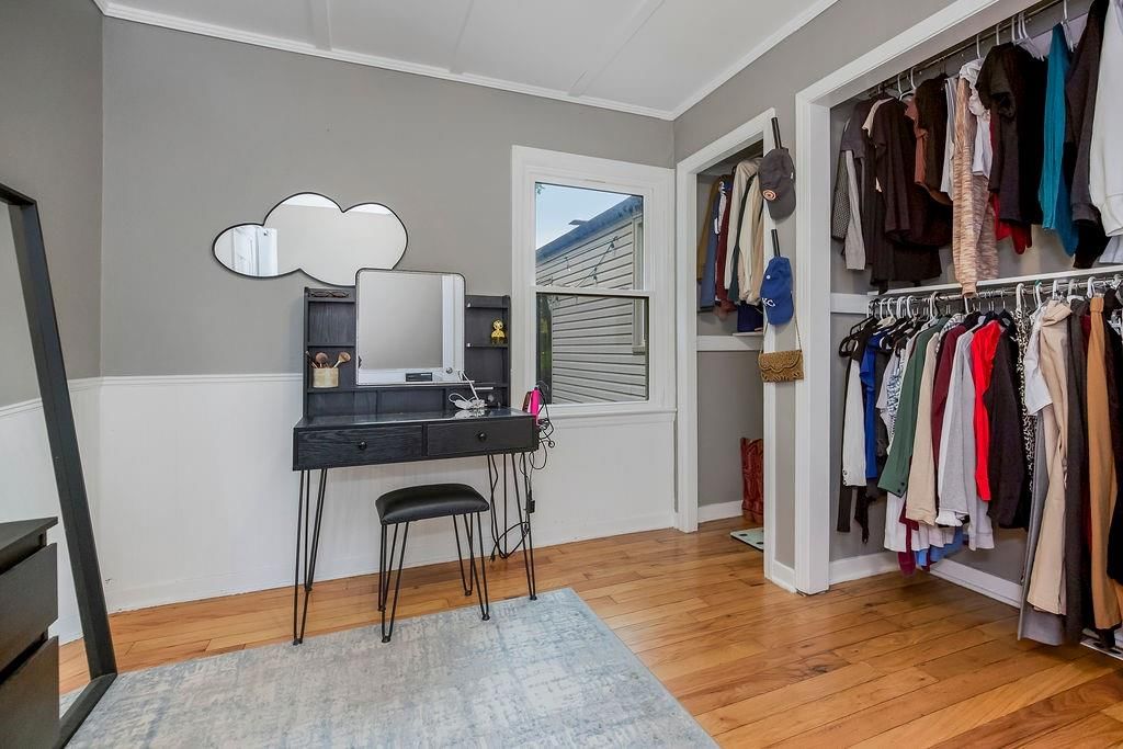 8304 Mercier Street — photo 17