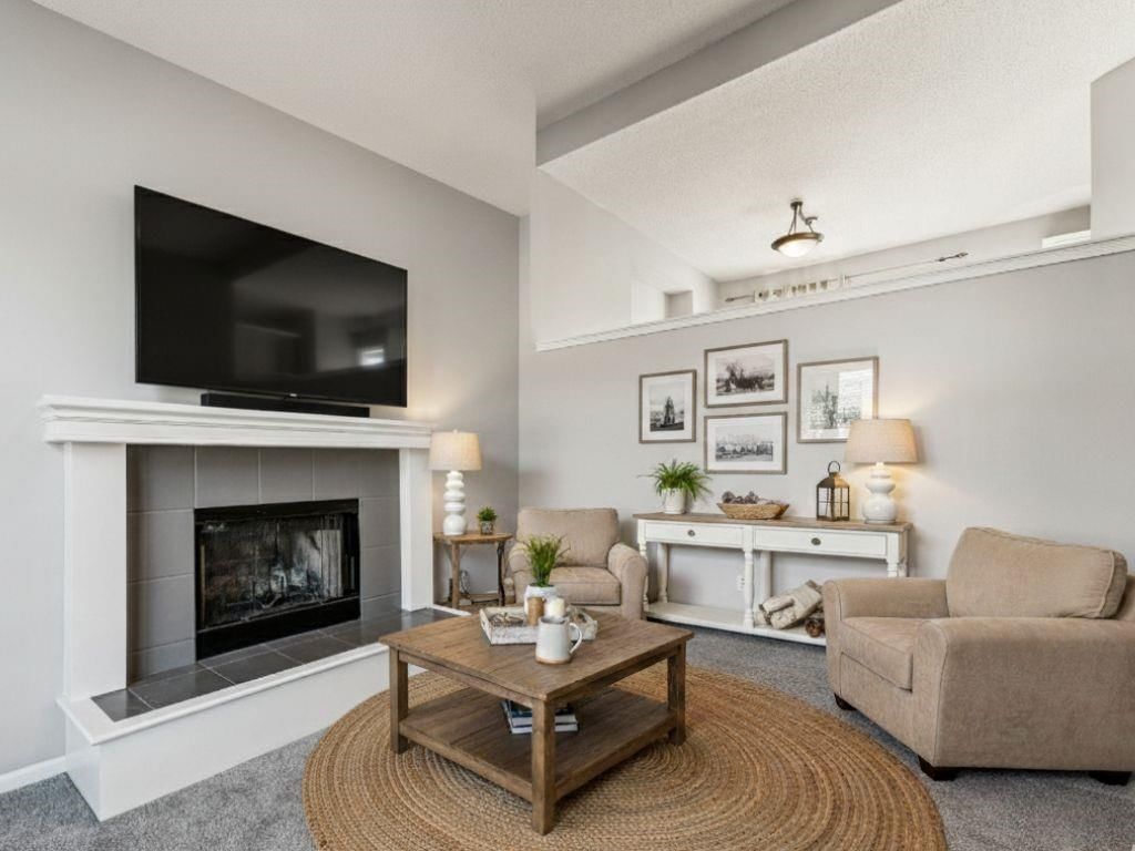 571 W Northview Street — photo 8