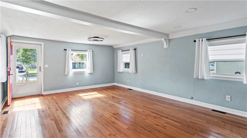 507 Newton Street — photo 26