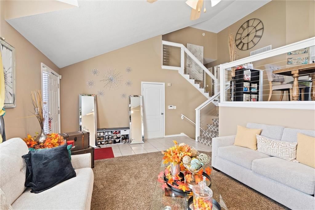 810 N Cloverdale Court — photo 9