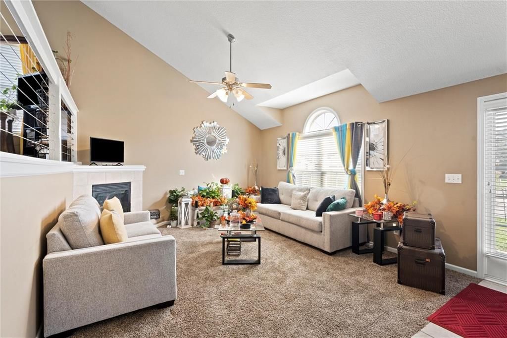 810 N Cloverdale Court — photo 10