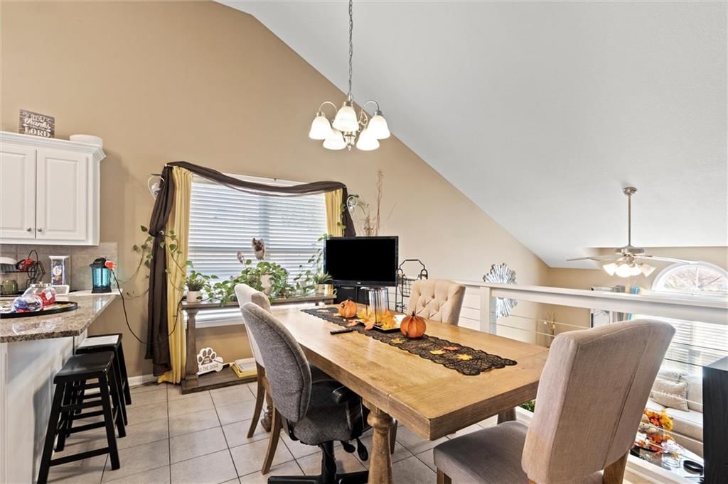 810 N Cloverdale Court — photo 14