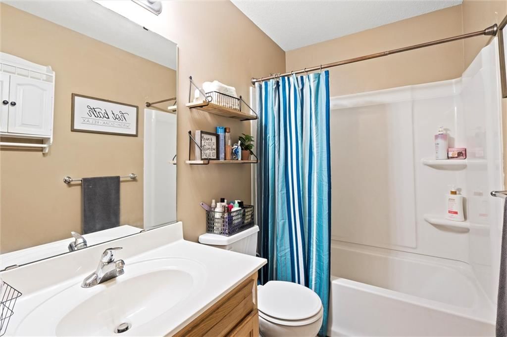 810 N Cloverdale Court — photo 19