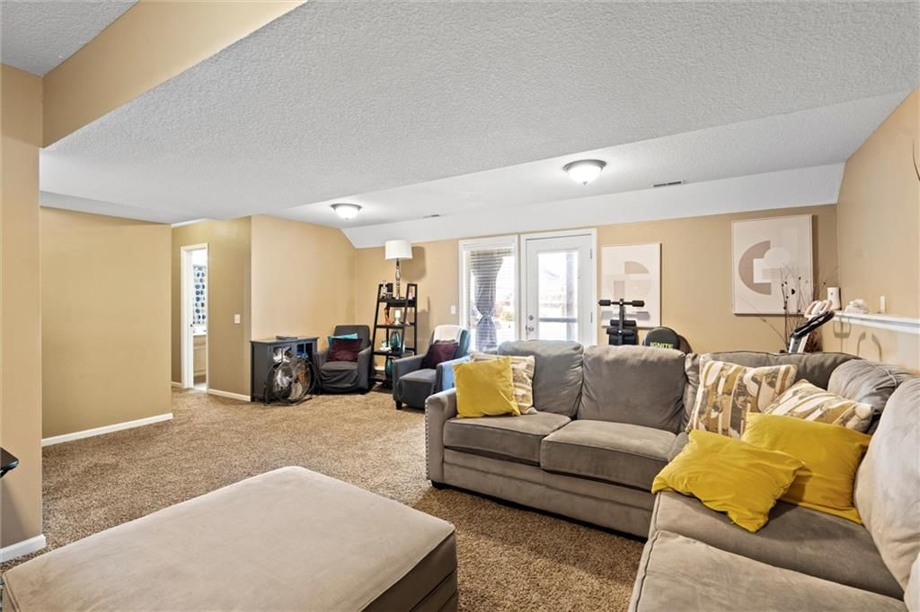 810 N Cloverdale Court — photo 22