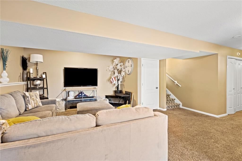 810 N Cloverdale Court — photo 23