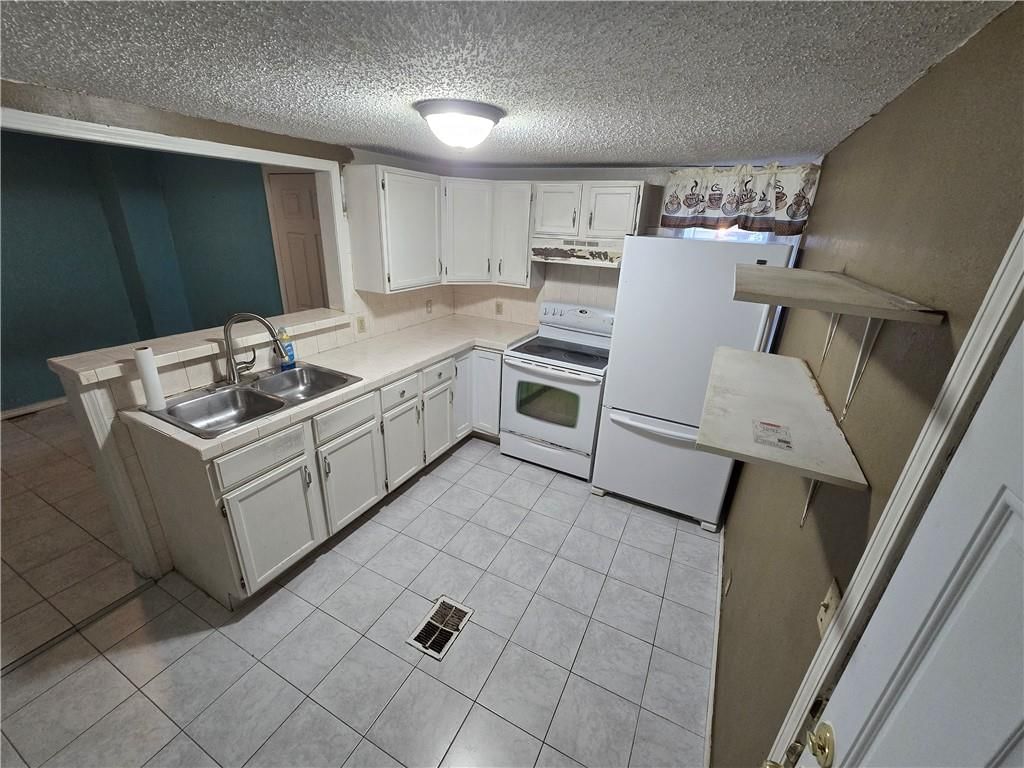 515 Oakley Avenue — photo 11