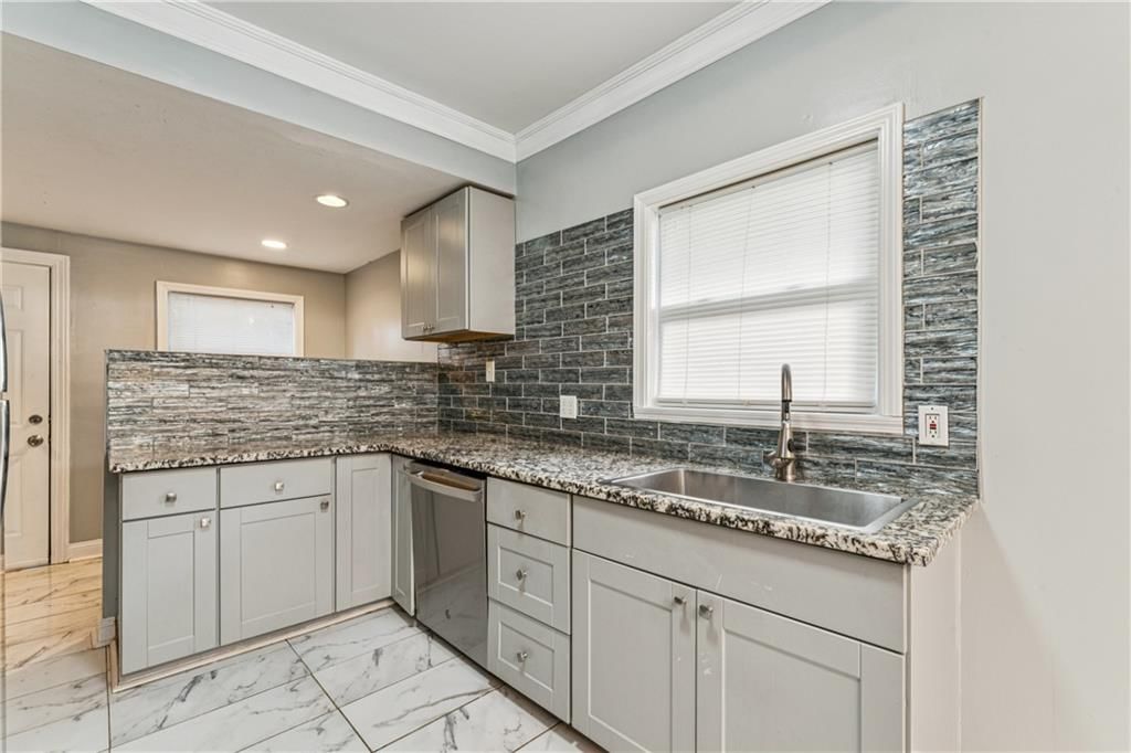 3706 E 29th Street — photo 11