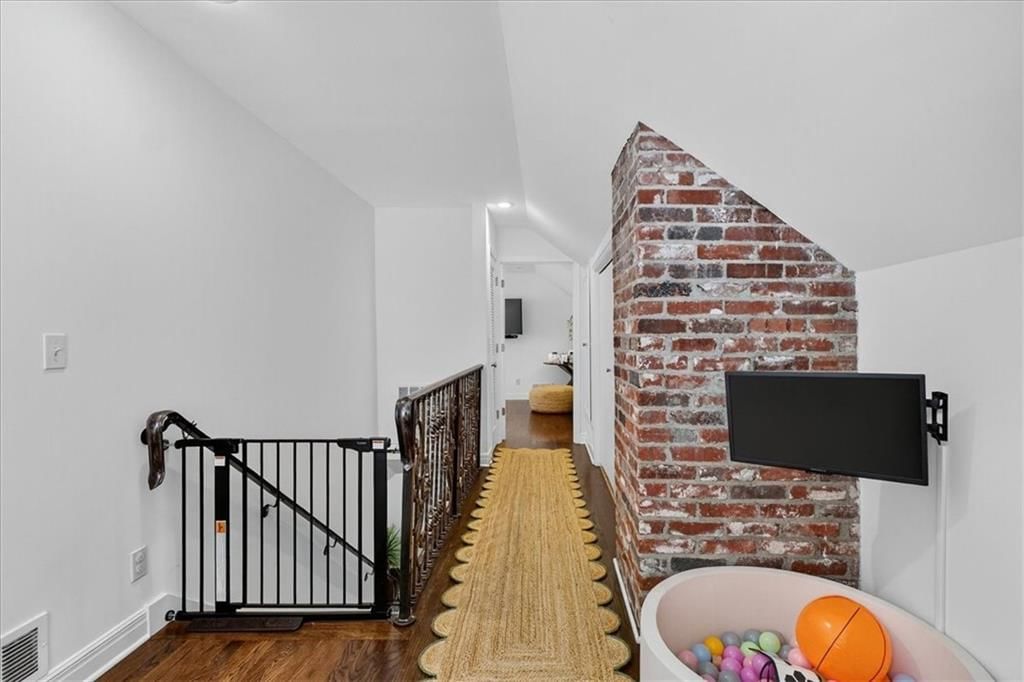 5441 Chadwick Road — photo 35