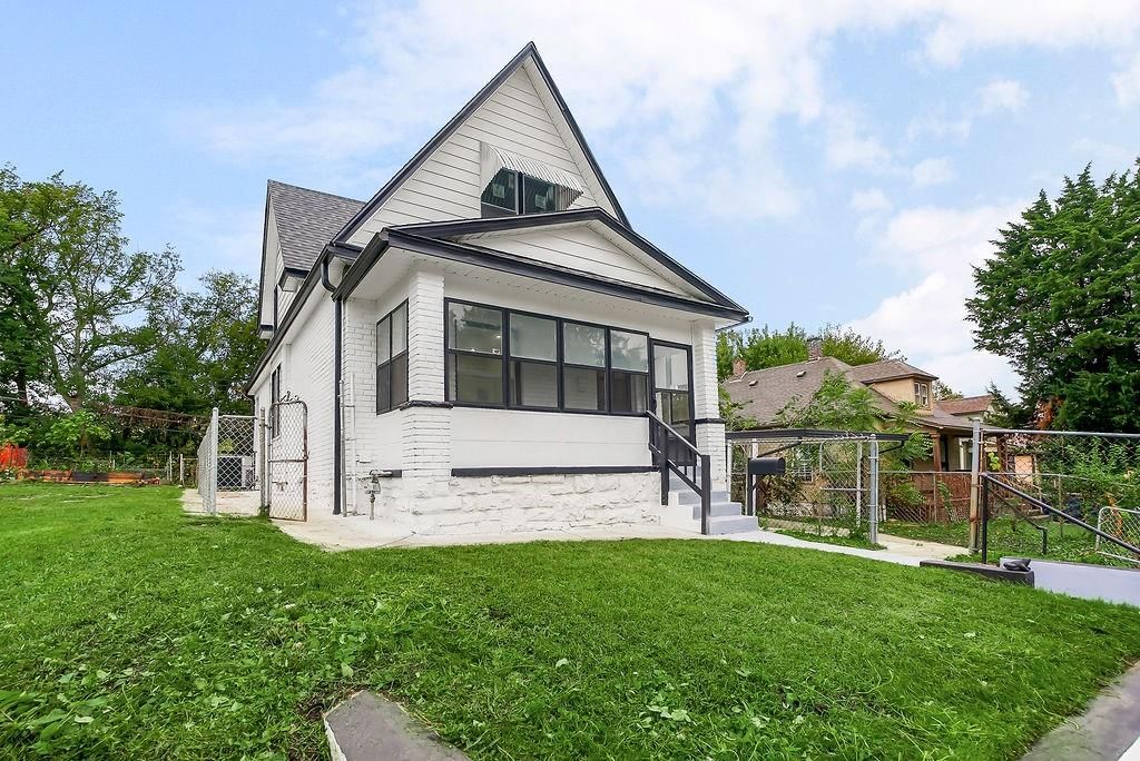 2634 Bales Avenue — photo 4