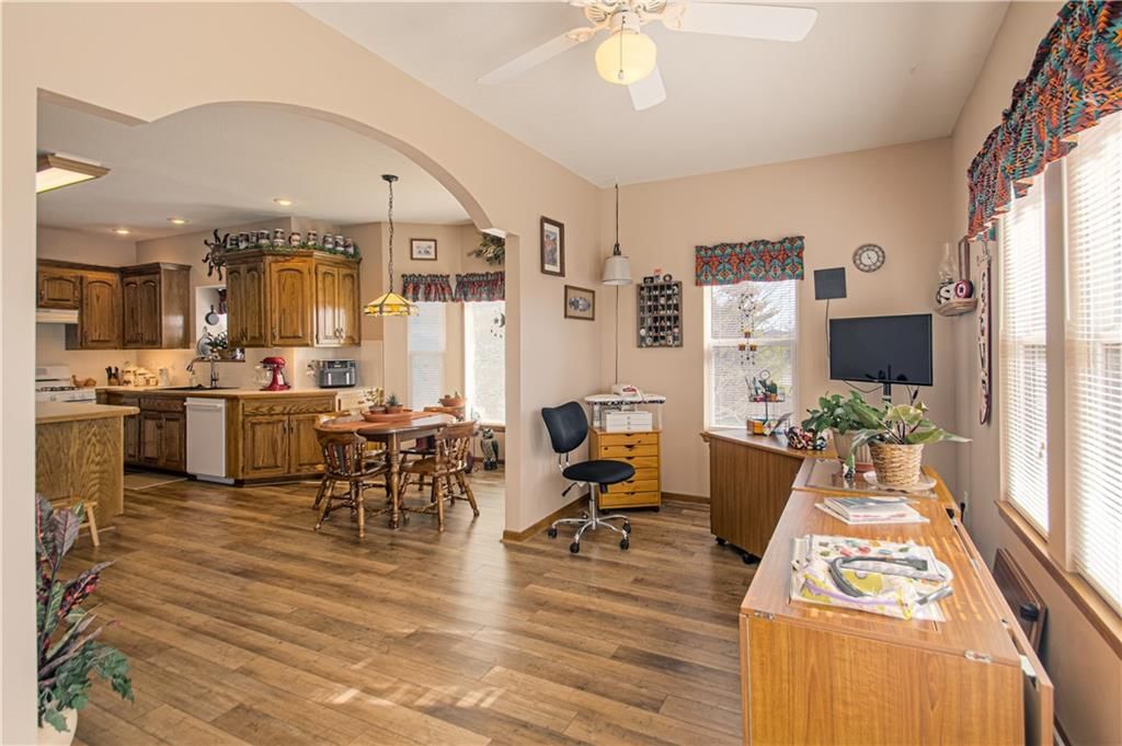 12660 S Parker Terrace — photo 16