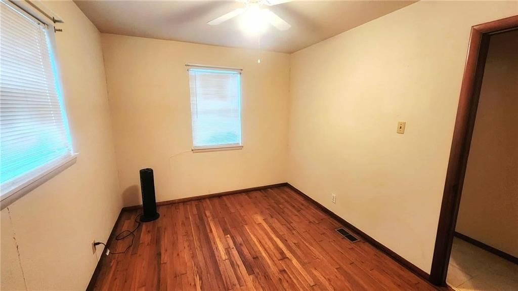 1570 Redbud Street — photo 8