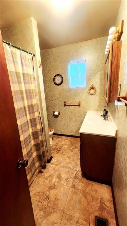 1570 Redbud Street — photo 15