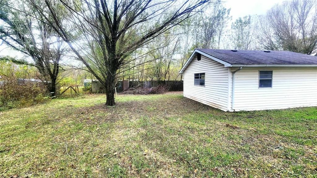 1570 Redbud Street — photo 36