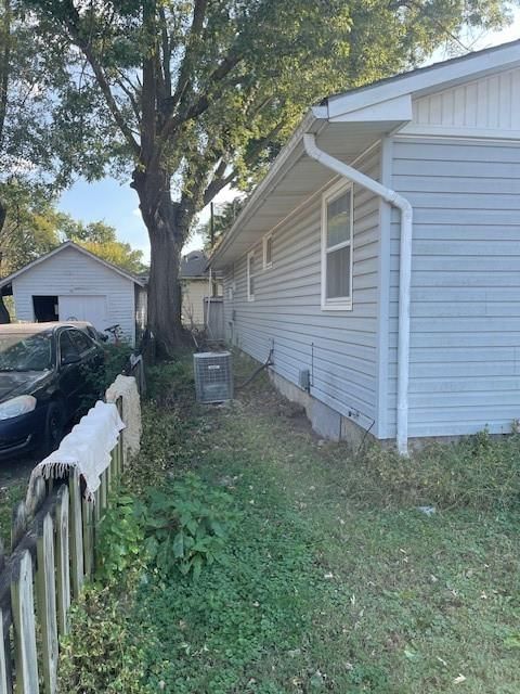 300 S Ozark Street — photo 12
