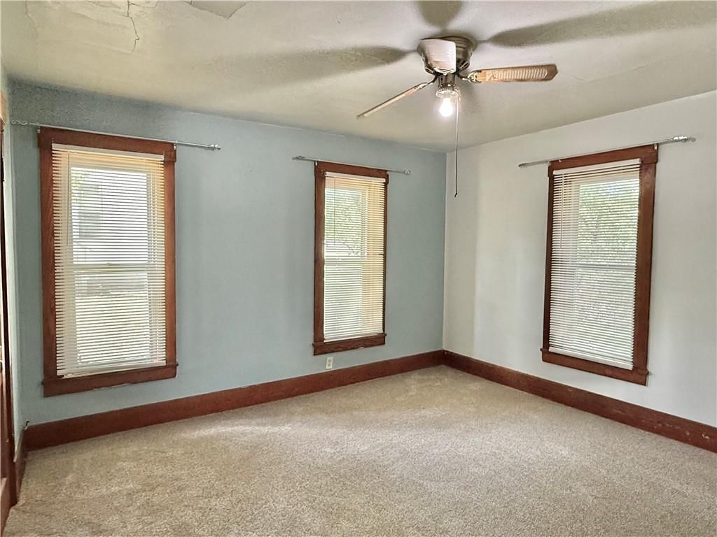 115 W 9th Street — photo 11