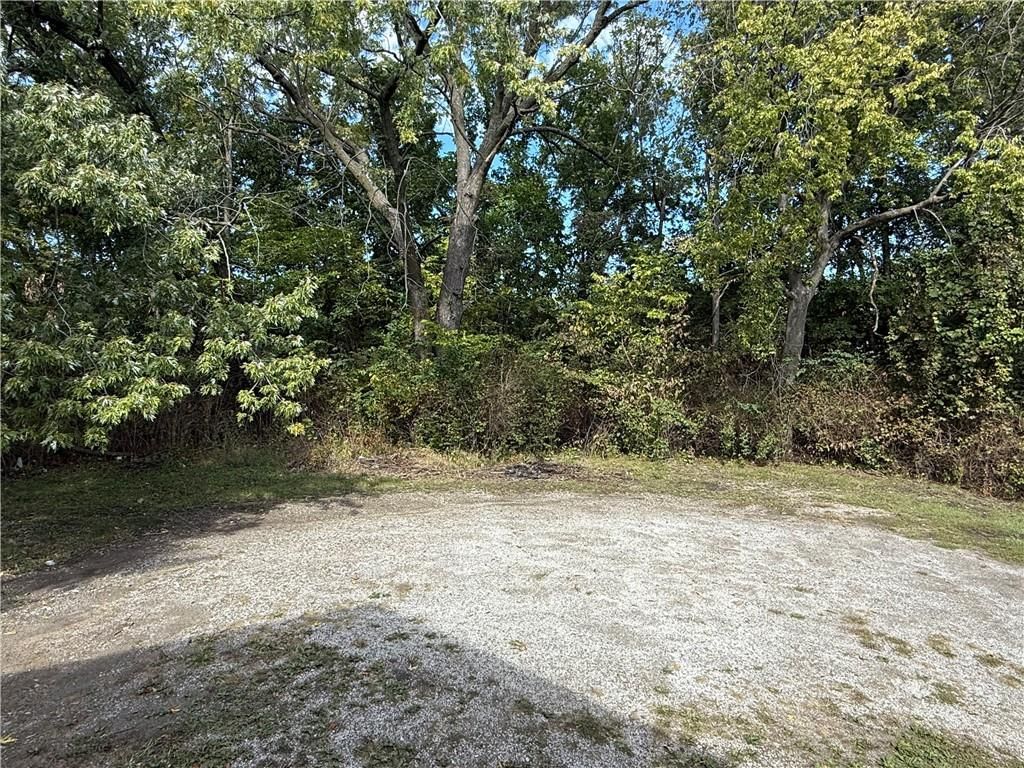 115 W 9th Street — photo 18