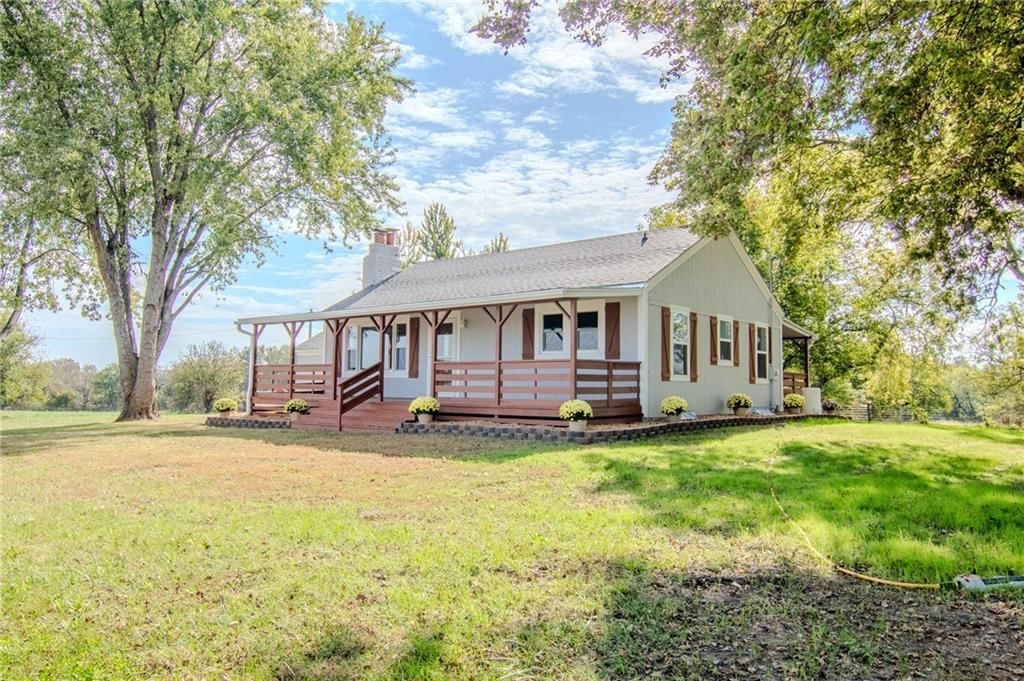 40503 E State Route 2 Highway, Garden City, MO