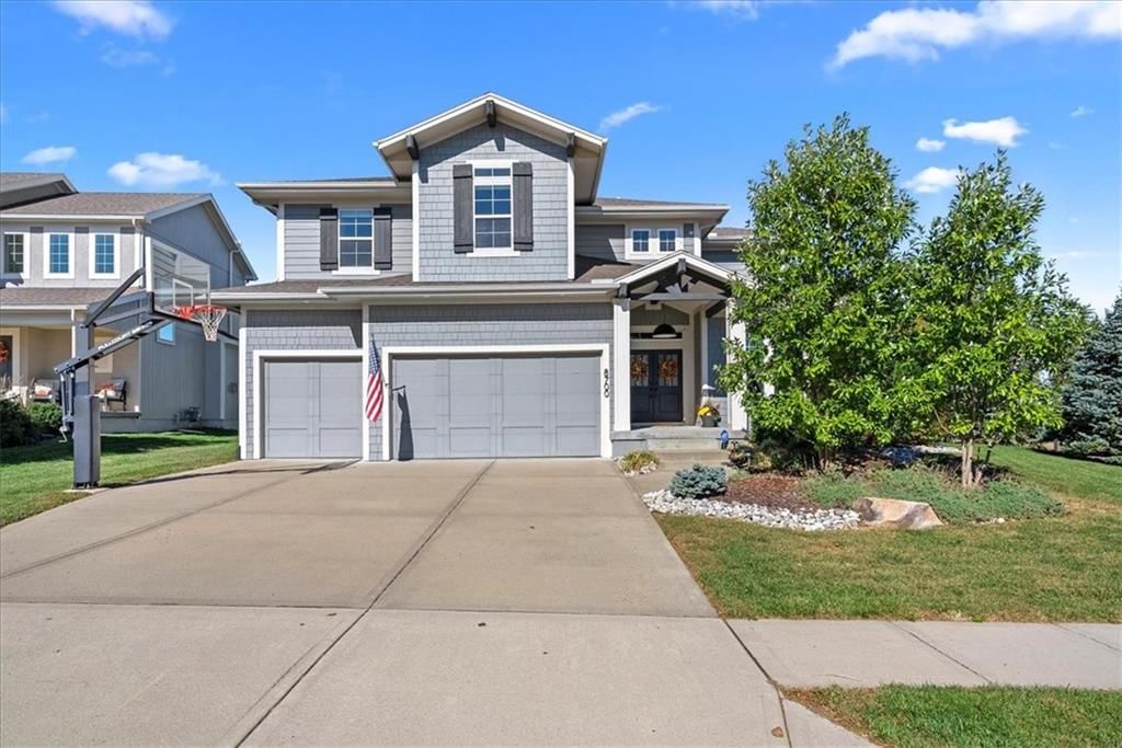 8700 W 166th Street, Overland Park, KS