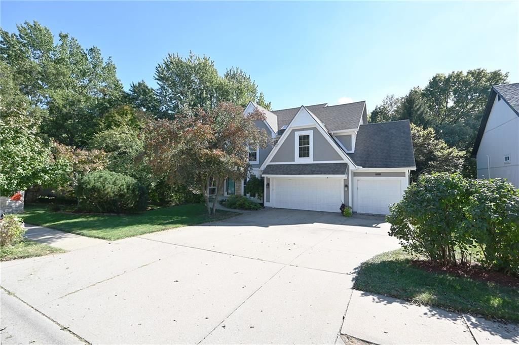 2605 NE 78th Street — photo 2