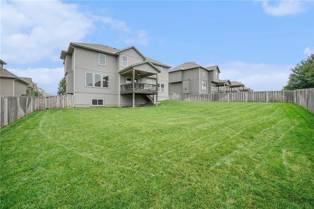 20457 W 107th Terrace — photo 33