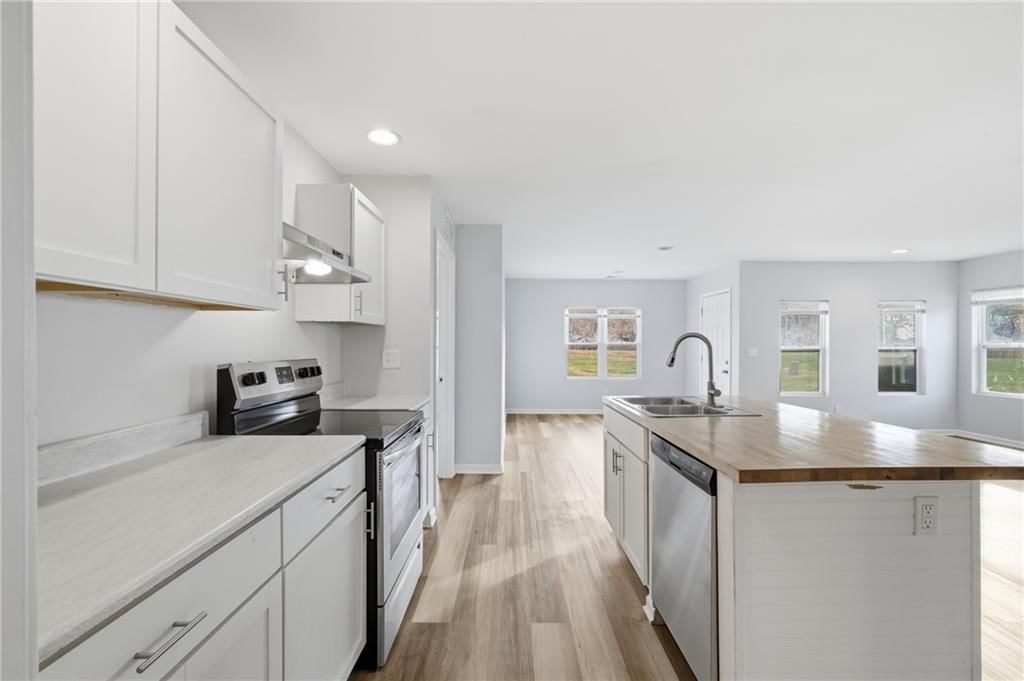10719 E 46th Terrace — photo 14