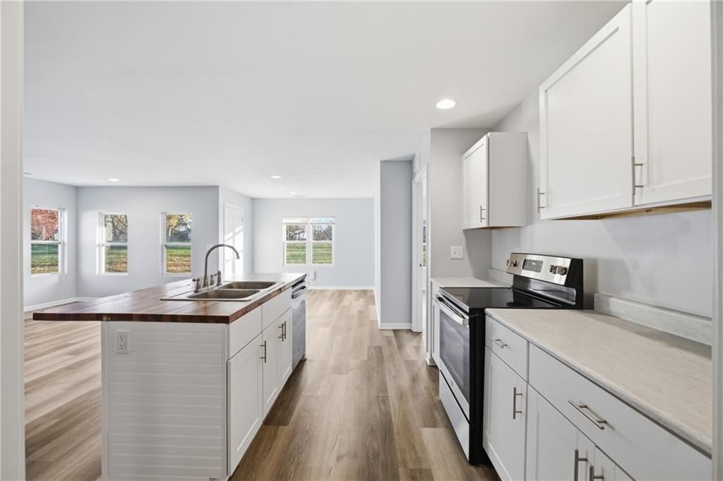 10721 46th Terrace E — photo 12