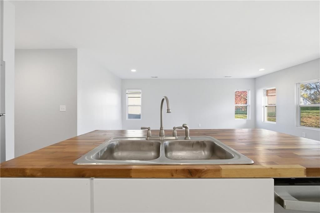 10721 46th Terrace E — photo 13