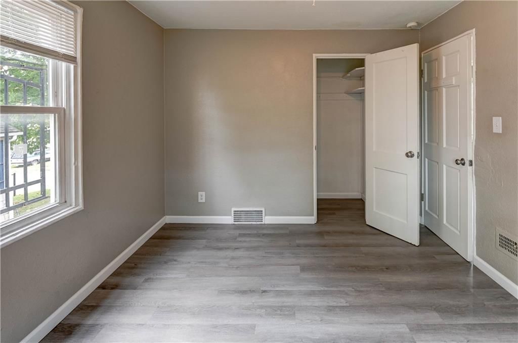 5200 E 39th Terrace — photo 27