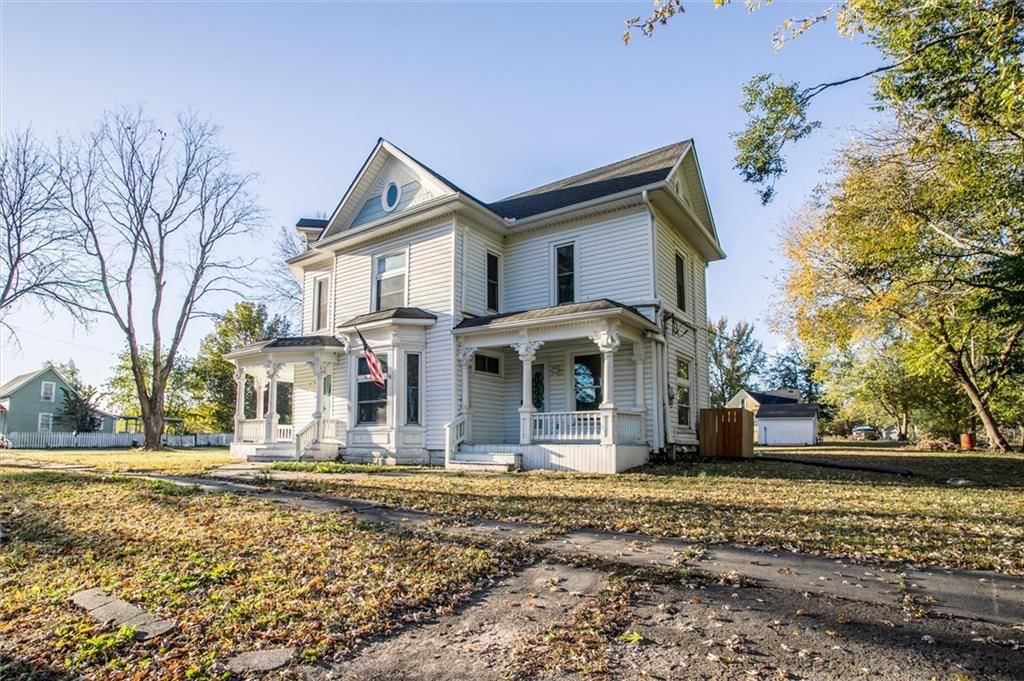 607 Main Street — photo 2