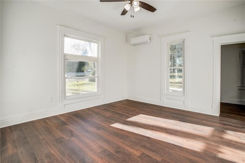 607 Main Street — photo 14