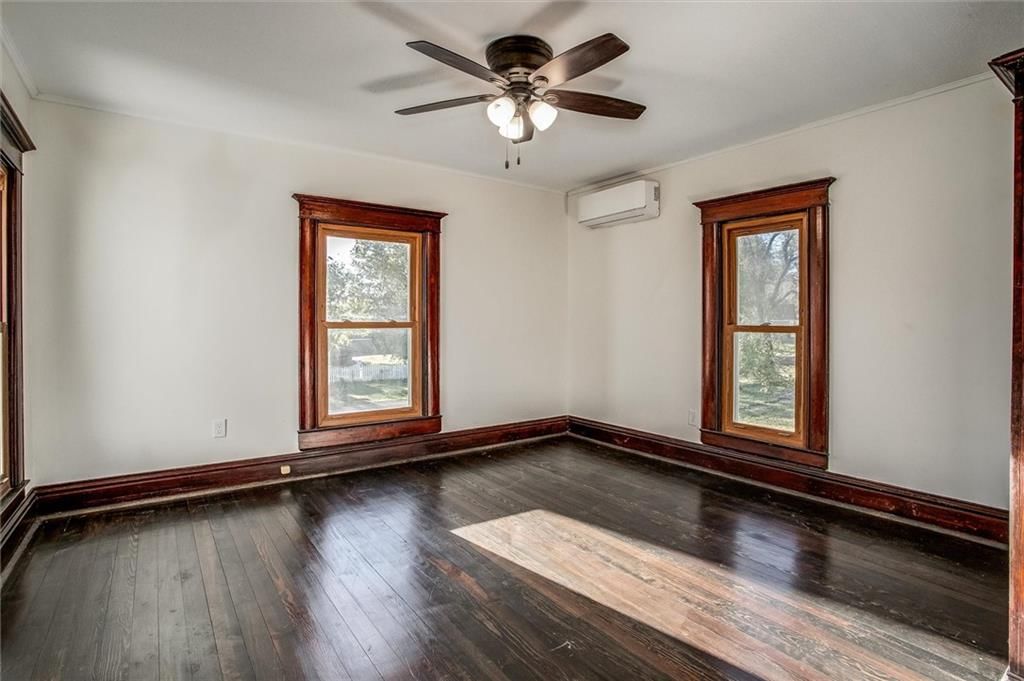 607 Main Street — photo 17