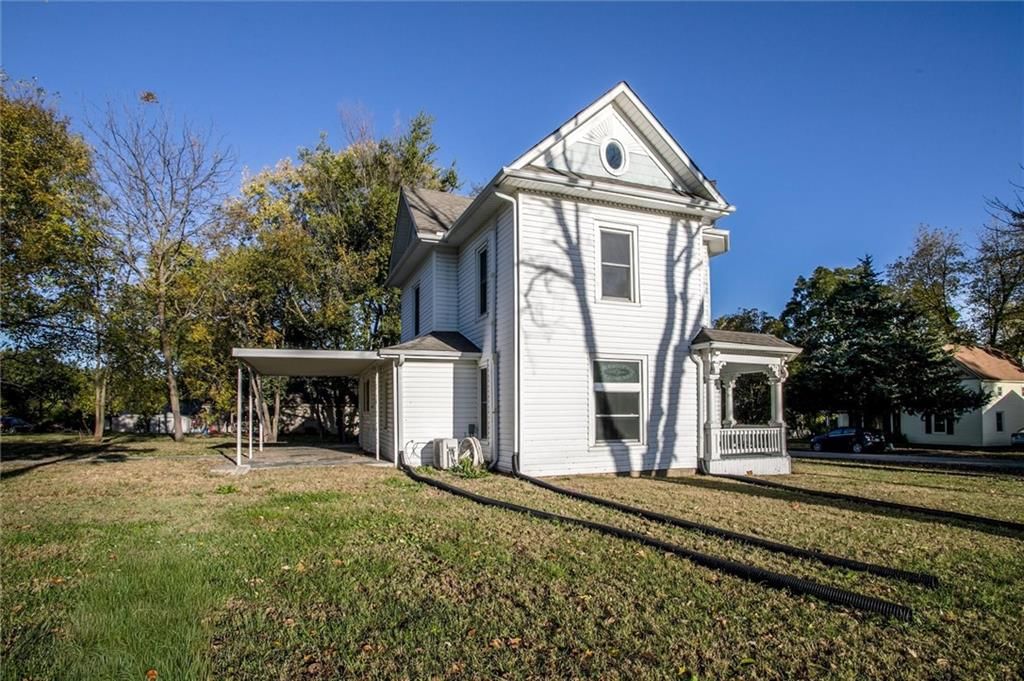 607 Main Street — photo 25