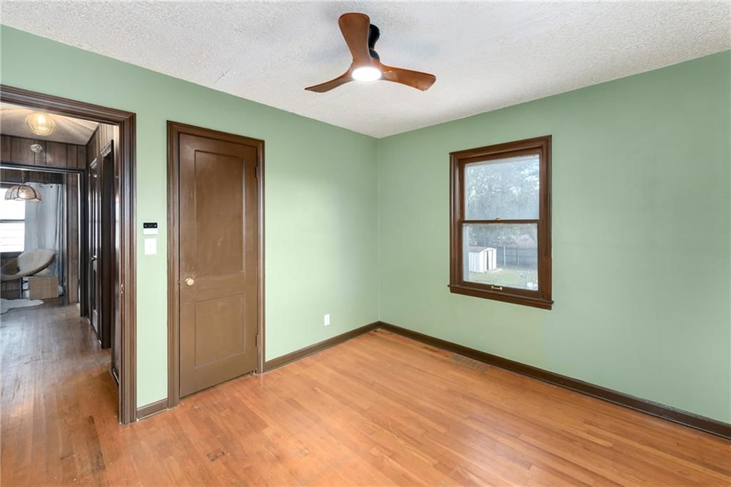 Photo 22 of 30 - 6123 Hadley Street