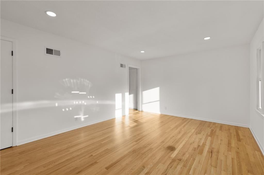 8706 Kentucky Avenue — photo 7