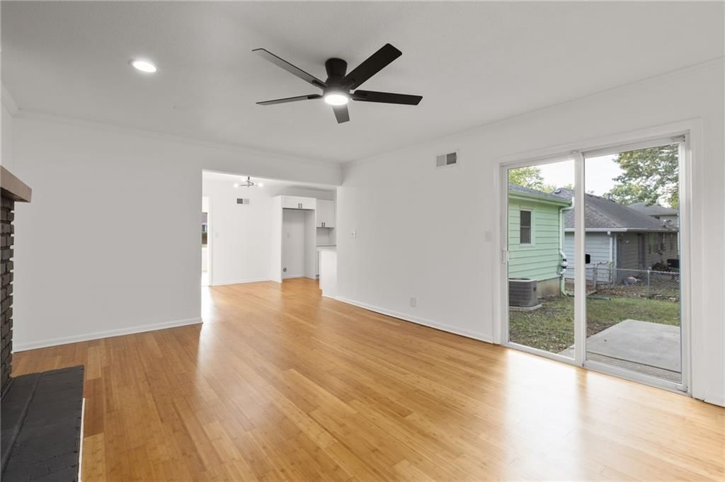 8706 Kentucky Avenue — photo 19