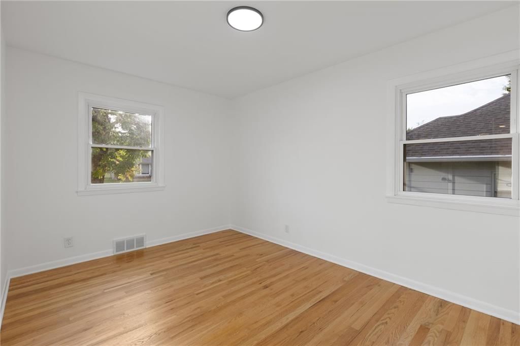 8706 Kentucky Avenue — photo 27