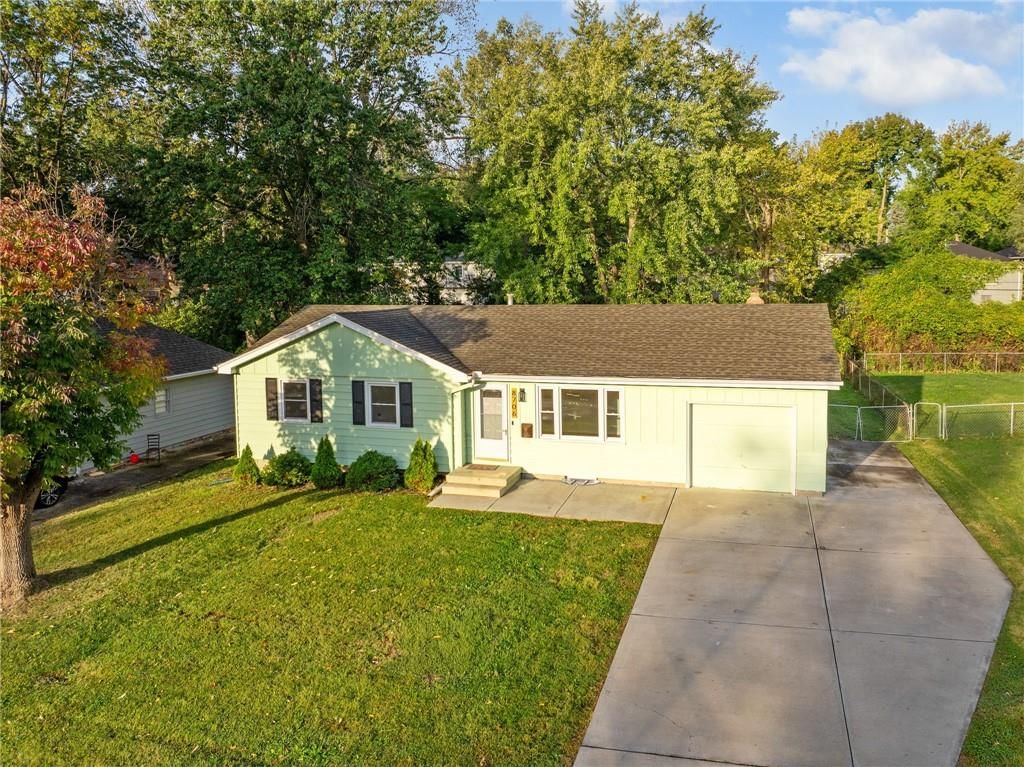 8706 Kentucky Avenue — photo 40