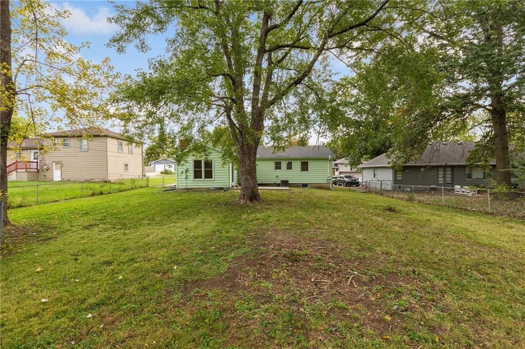 8706 Kentucky Avenue — photo 45