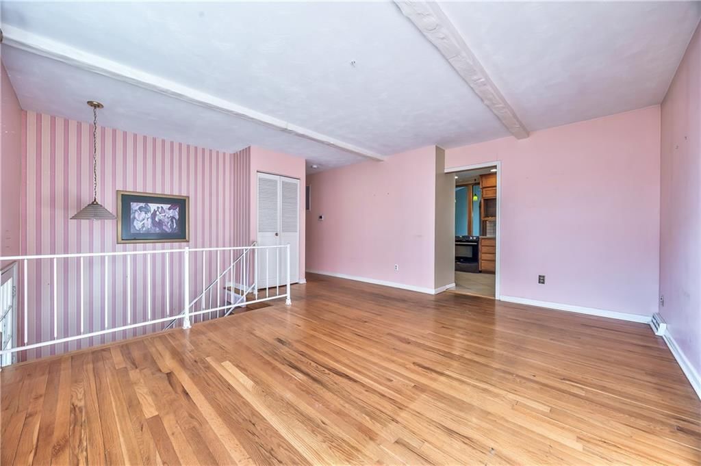 Photo 4 of 28 - 9222 W 101st Street