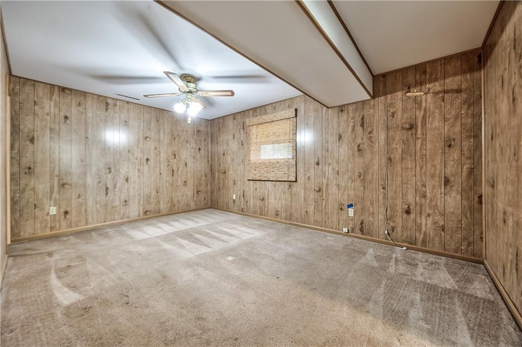 Photo 20 of 28 - 9222 W 101st Street