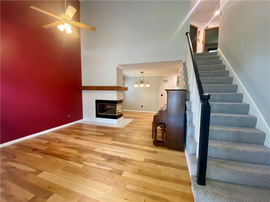 8623 N McDonald Avenue — photo 4