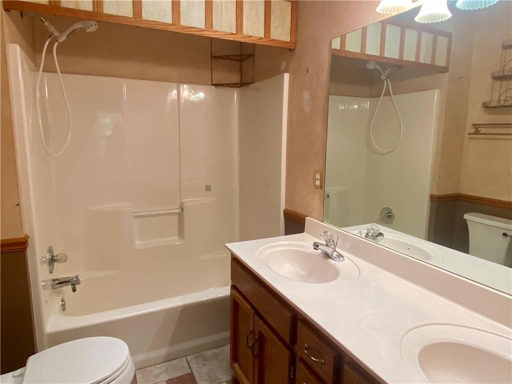 8623 N McDonald Avenue — photo 26