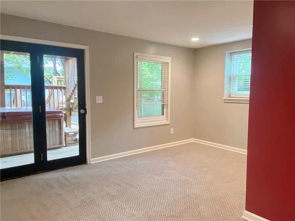 8623 N McDonald Avenue — photo 30
