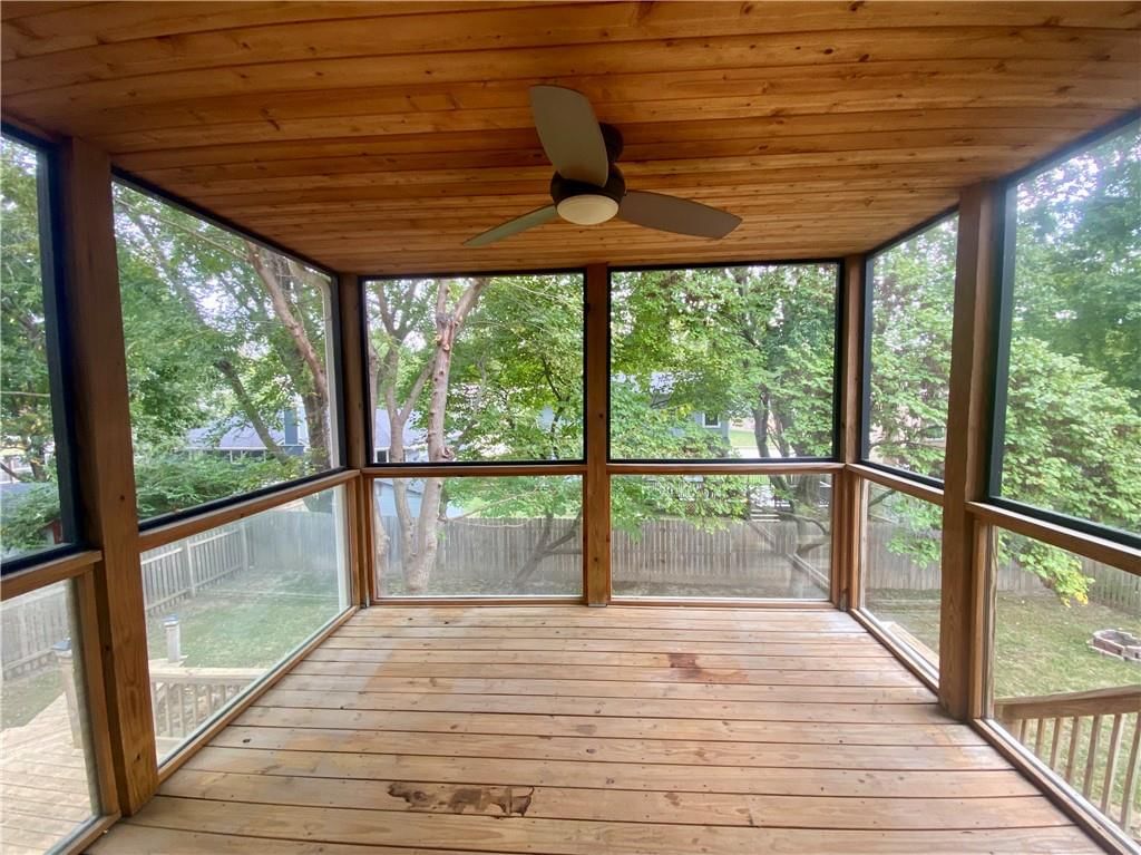 8623 N McDonald Avenue — photo 36