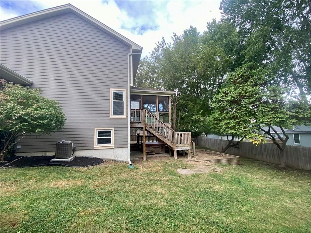 8623 N McDonald Avenue — photo 39