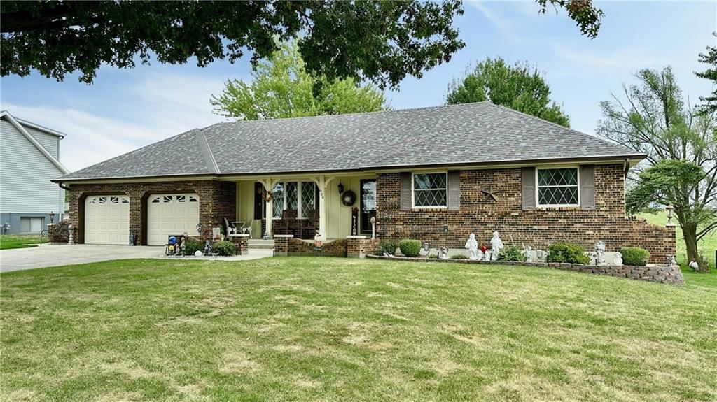 904 Lake Manor Drive, Trenton, MO