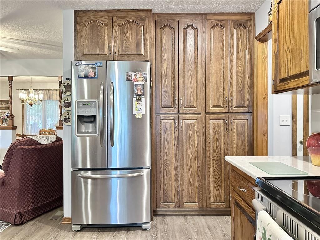 904 Lake Manor Drive — photo 6